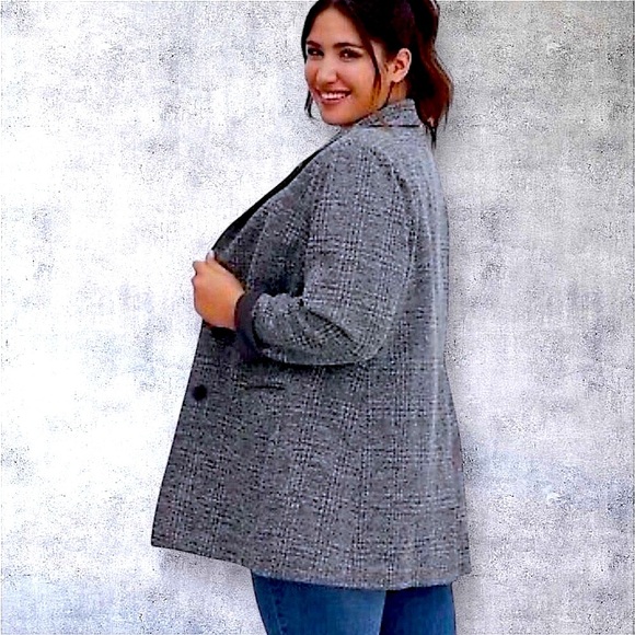 NEW TORRID STUDIO Double Knit Boyfriend Blazer Grey Plaid Size 2X TORRID 2 NWOT - Picture 6 of 17